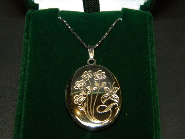 A Perfect Example of Hand Engraving hand-engraving-90